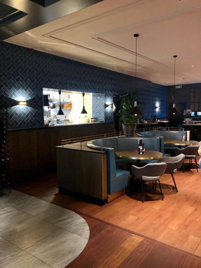 Hotel Grandcafe De Doelen ฟราเนเกอร์ ภายนอก รูปภาพ