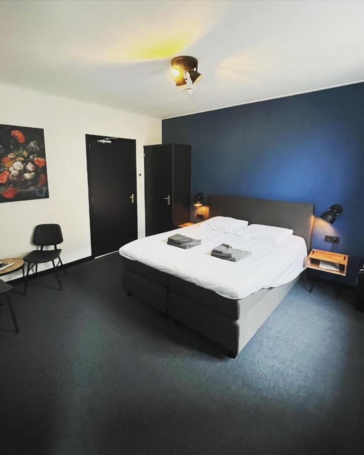 Hotel Grandcafe De Doelen ฟราเนเกอร์ ภายนอก รูปภาพ
